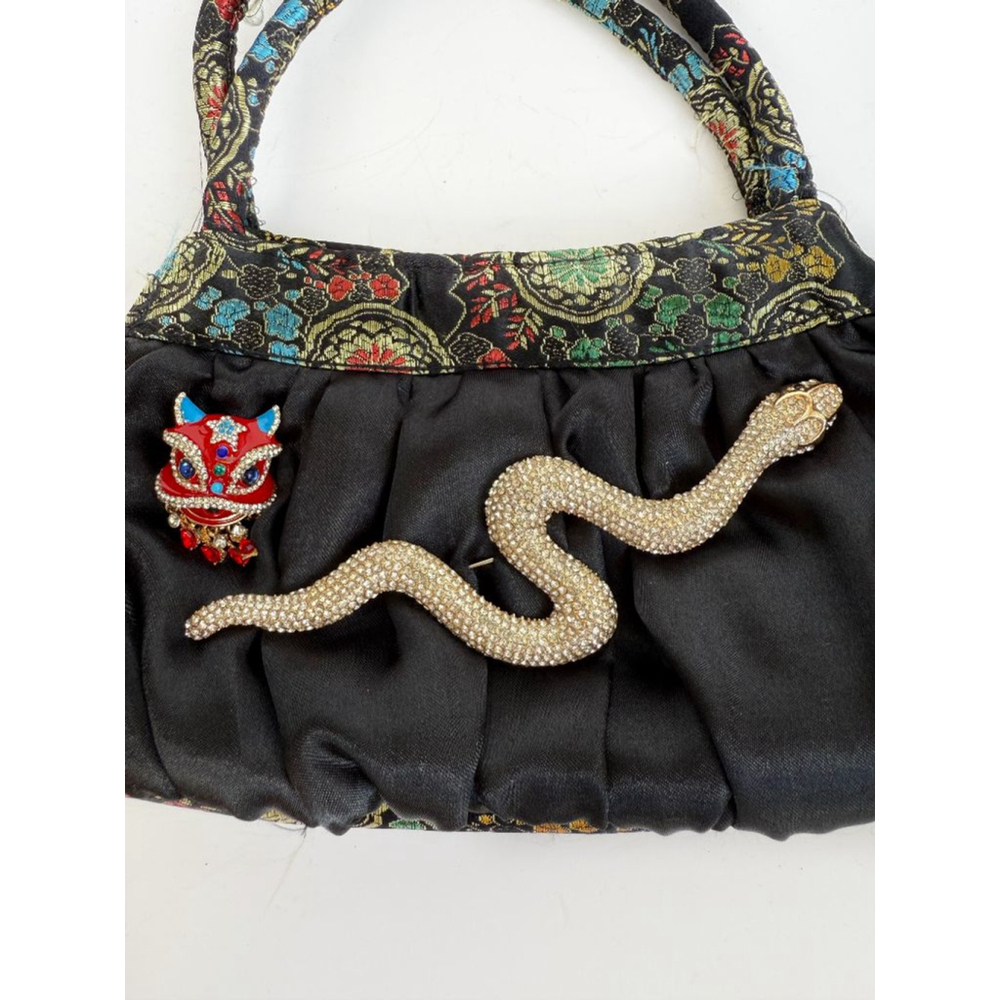 Black multi color print dragon, snake and pearl handbag - Picture 5 of 8